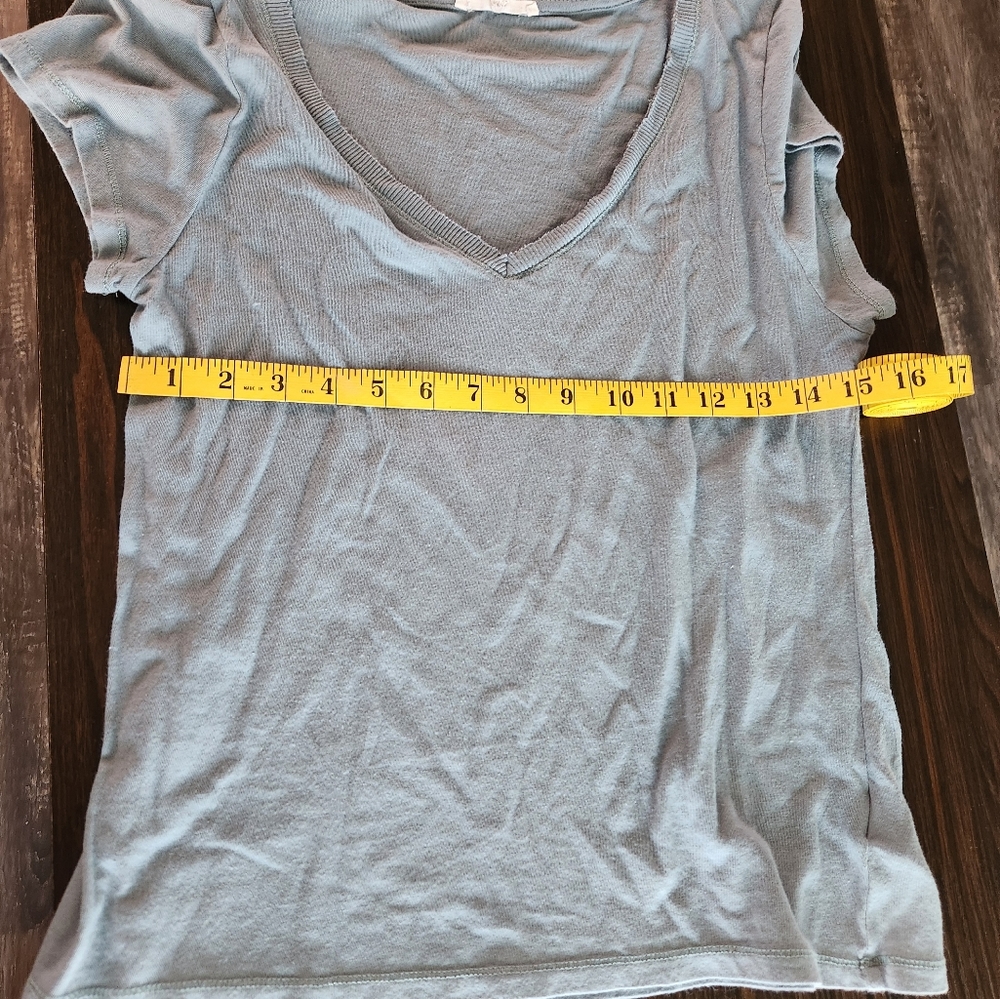 Casual/distressed tshirt